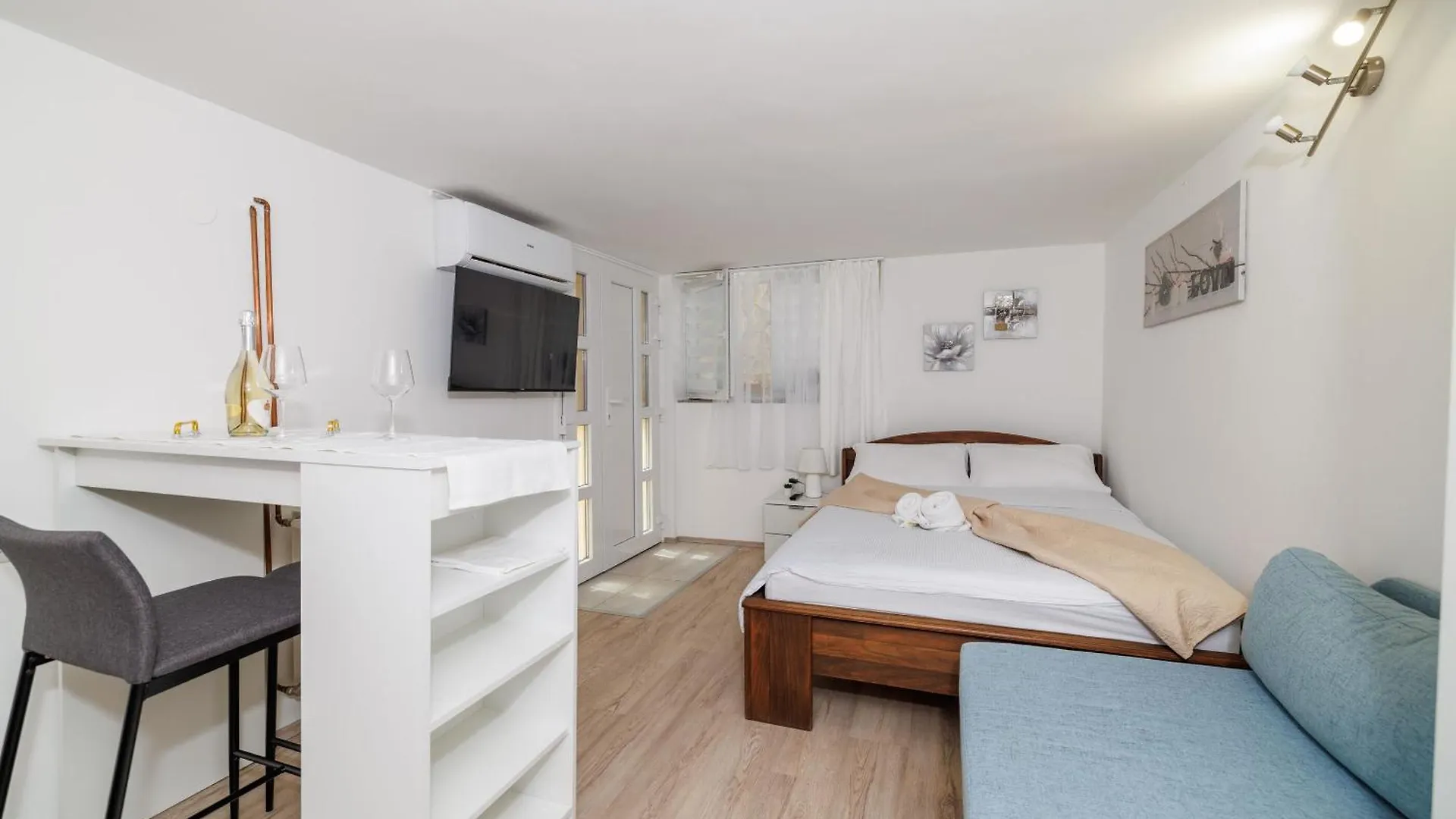 Apartment Dorija Dramalj 0*,  Croatia