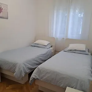  Apartman Ani